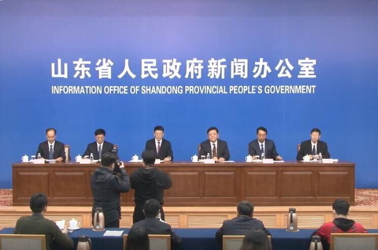 广东高速增设匝道逐级限速标志 下高速不用再紧急刹车